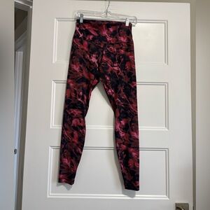 Lululemon Align High-Rise Pant 28"
Intensity Pink Blossom Multi Sz 8